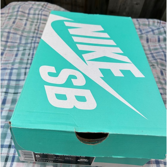 Nike Dunk High SB Waffle 
Size 6 - Picture 12 of 14